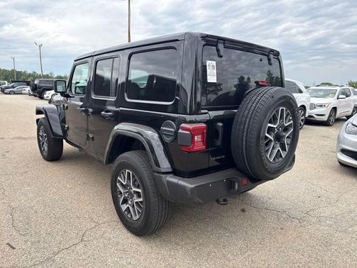 Black Clearcoat 2025 Jeep Wrangler 4-Door Sahara 4x4