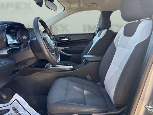 Sterling Gray Metallic 2024 Chevrolet Trax LS
