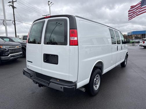2025 Chevrolet Express 3500 RWD 3500 Extended Wheelbase WT