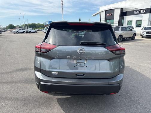 Gun Metallic 2024 Nissan Rogue S