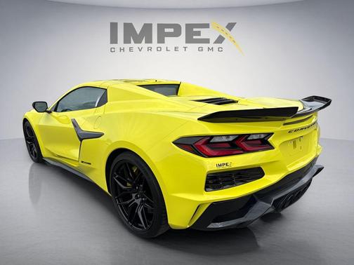 Accelerate Yellow Metallic 2024 Chevrolet Corvette Z06