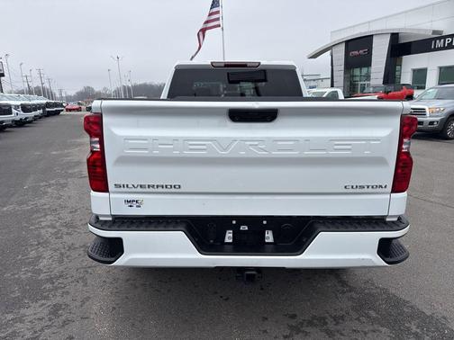 2023 Chevrolet Silverado 1500 Custom