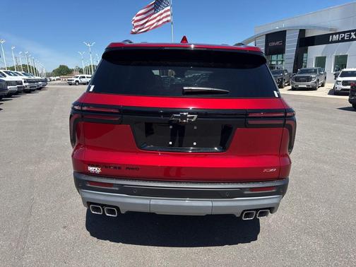 Radiant Red Tintcoat 2026 Chevrolet Traverse AWD Z71
