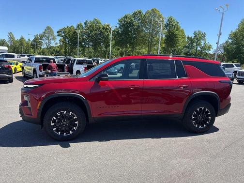 Radiant Red Tintcoat 2026 Chevrolet Traverse AWD Z71