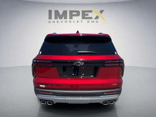 Radiant Red Tintcoat 2026 Chevrolet Traverse AWD Z71