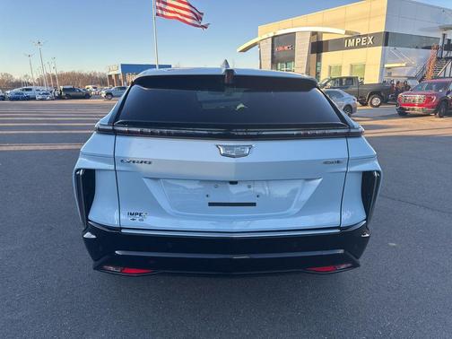 2024 Cadillac LYRIQ Luxury