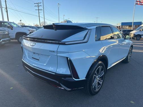 2024 Cadillac LYRIQ Luxury