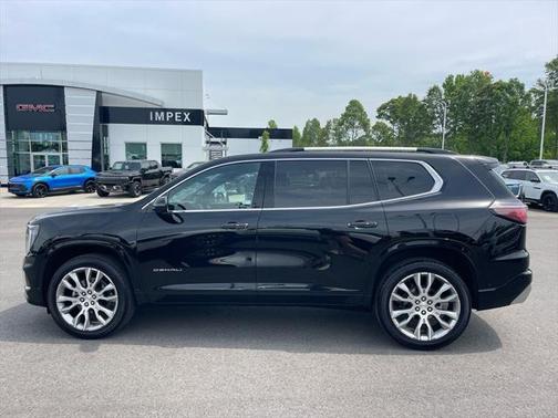 2024 GMC Acadia Denali