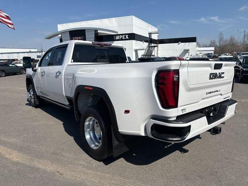 2024 GMC Sierra 3500 Denali