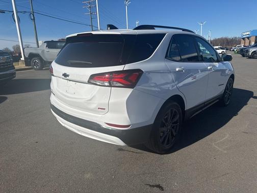 2022 Chevrolet Equinox FWD RS