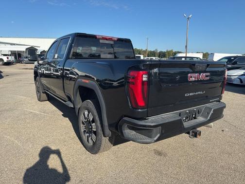 2024 GMC Sierra 2500 Denali