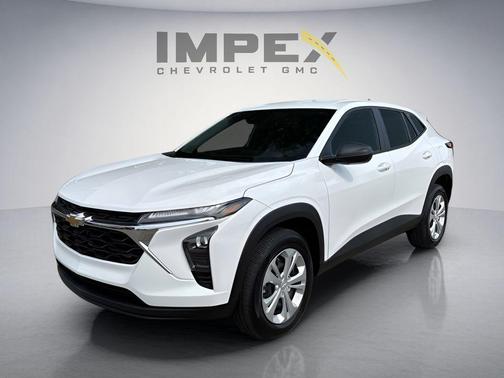 Summit White 2026 Chevrolet Trax LS