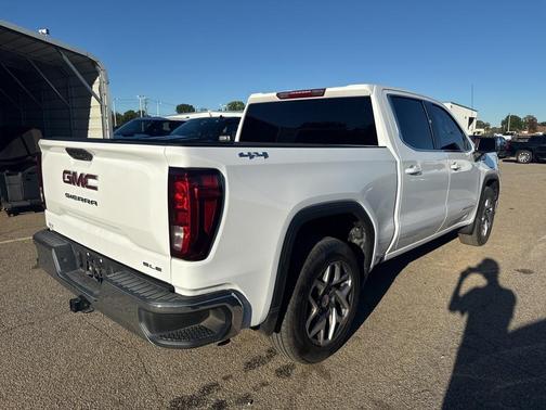 2022 GMC Sierra 1500 SLE