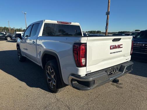 2022 GMC Sierra 1500 SLE