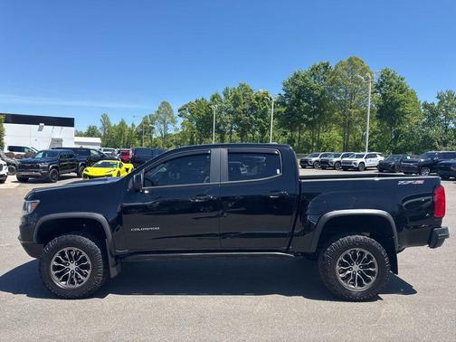 Black 2022 Chevrolet Colorado ZR2
