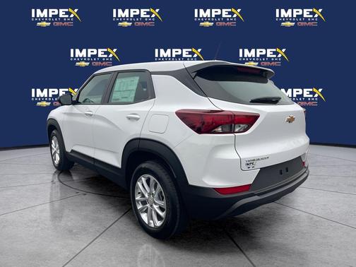 Summit White 2026 Chevrolet Trailblazer LS
