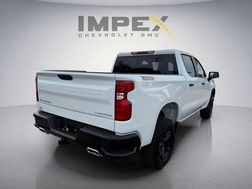 Summit White 2026 Chevrolet Silverado 1500 Custom Trail Boss