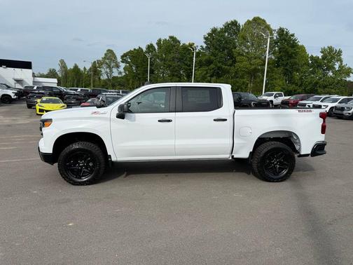 Summit White 2026 Chevrolet Silverado 1500 Custom Trail Boss