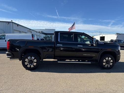 2025 GMC Sierra 3500 Denali