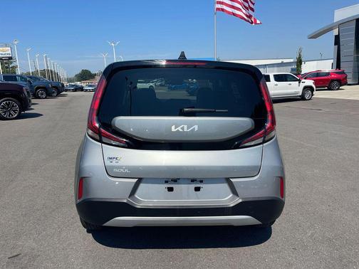 2024 Kia Soul LX