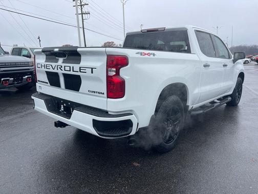 2023 Chevrolet Silverado 1500 Custom