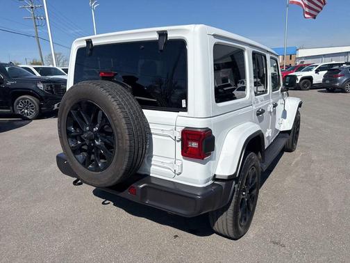 2025 Jeep Wrangler 4xe Sahara