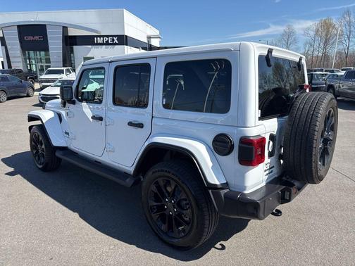 2025 Jeep Wrangler 4xe Sahara