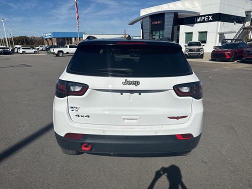 2025 Jeep Compass Trailhawk