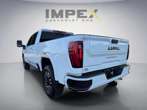 Glacier White Tricoat 2026 GMC Sierra 2500 Denali Ultimate
