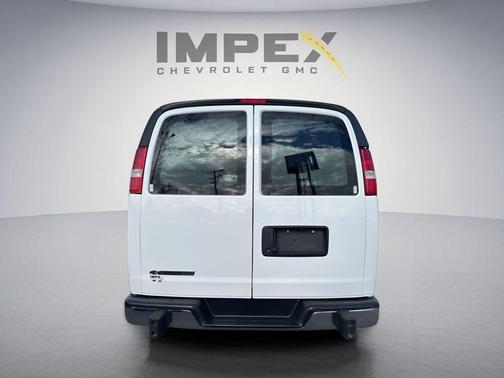 Summit White 2024 Chevrolet Express 2500 LT
