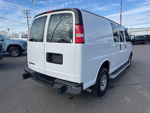 Summit White 2024 Chevrolet Express 2500 LT