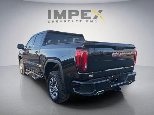 Onyx Black 2024 GMC Sierra 1500 AT4