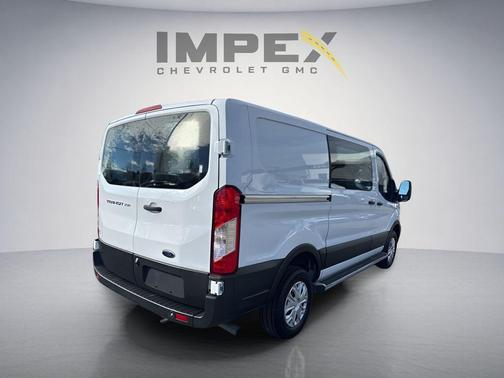 Oxford White 2024 Ford Transit-250 Base