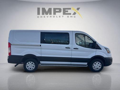 Oxford White 2024 Ford Transit-250 Base
