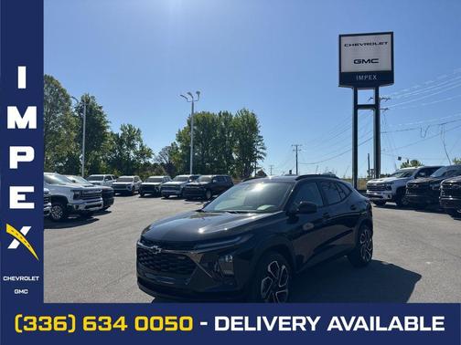 Mosaic Black Metallic 2026 Chevrolet Trax FWD 2RS