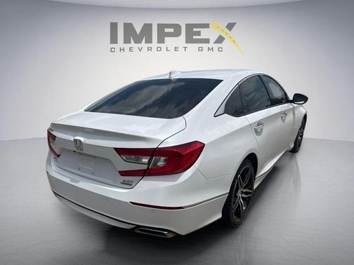 2022 Honda Accord Touring 2.0T