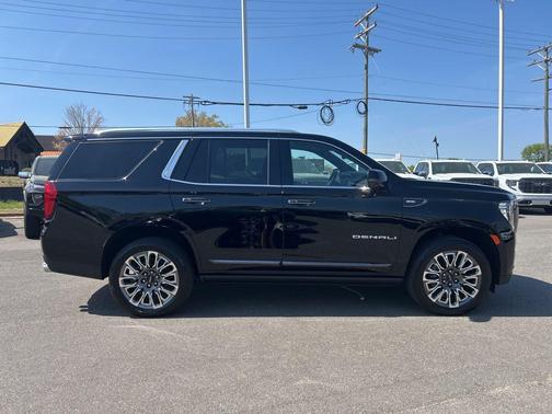 Onyx Black 2023 GMC Yukon Denali Ultimate