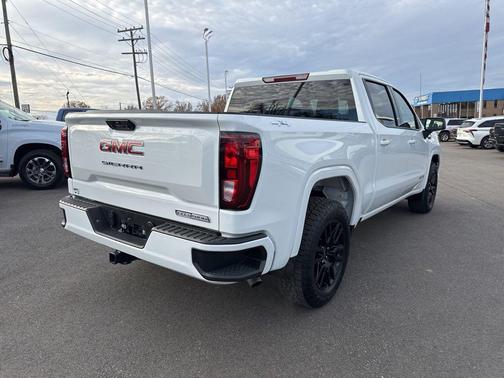 2025 GMC Sierra 1500 Elevation