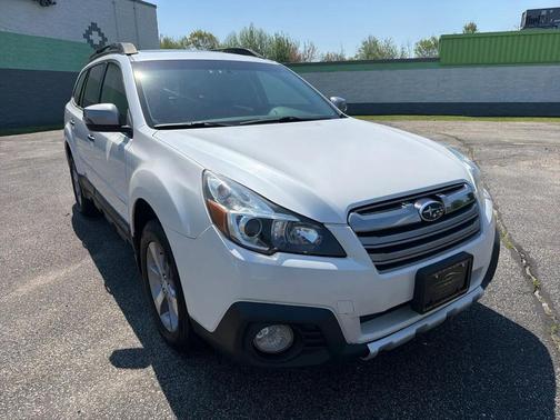 Satin White Pearl 2013 Subaru Outback 2.5i Limited