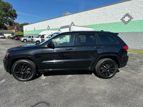 2020 Jeep Grand Cherokee Altitude