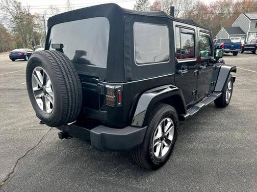 2016 Jeep Wrangler Unlimited Sahara
