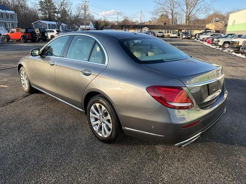 2017 Mercedes-Benz E-Class 4MATIC