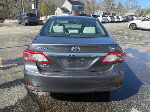 2011 Toyota Corolla LE