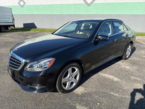 Black 2016 Mercedes-Benz E-Class 4MATIC