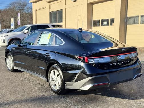 2025 Hyundai SONATA SE