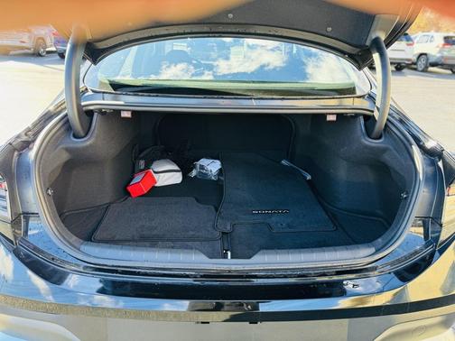 2025 Hyundai SONATA SE