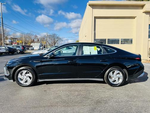 2025 Hyundai SONATA SE