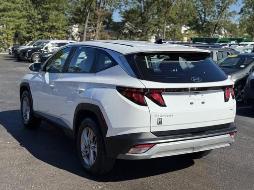 2025 Hyundai TUCSON SE