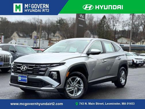 Silver 2025 Hyundai TUCSON SE