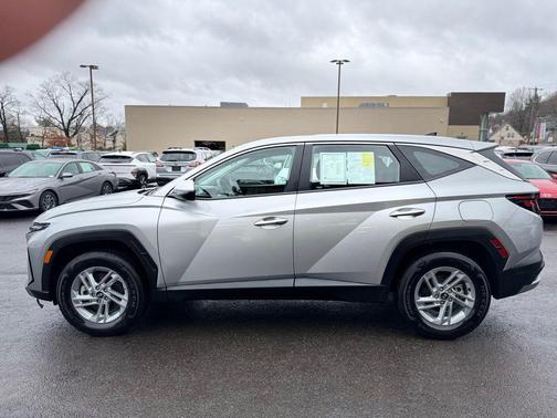 Silver 2025 Hyundai TUCSON SE
